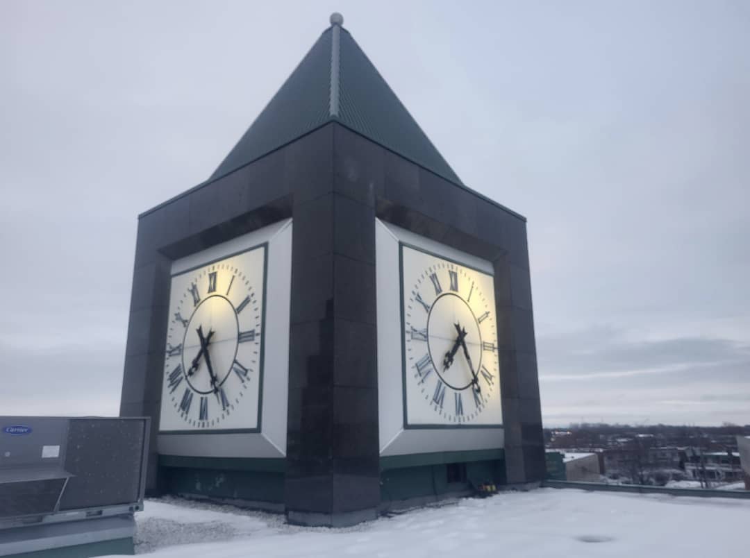 installation de panneaux lumineux